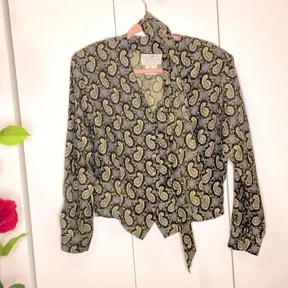 𝅺🌷 San Francisco🌷 100% Silk Paisley Blouse With Attached Scarf - Picture 2 of 6